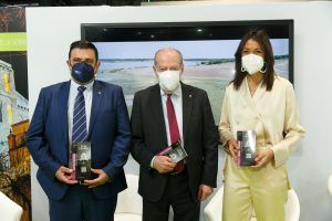 Presentada la guía ‘Caminos a Guadalupe por la provincia de Sevilla’- Gastronomía y Moda