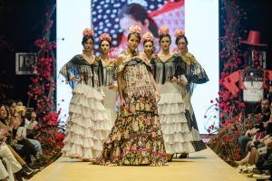 La moda flamenca regresa a las bodegas más emblemáticas de Jerez de la Frontera 💃 - Gastronomía y Moda