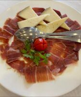 El Hotel Riscal, ubicación estratégica donde manda la alta cocina mediterránea - Gastronomía y Moda
