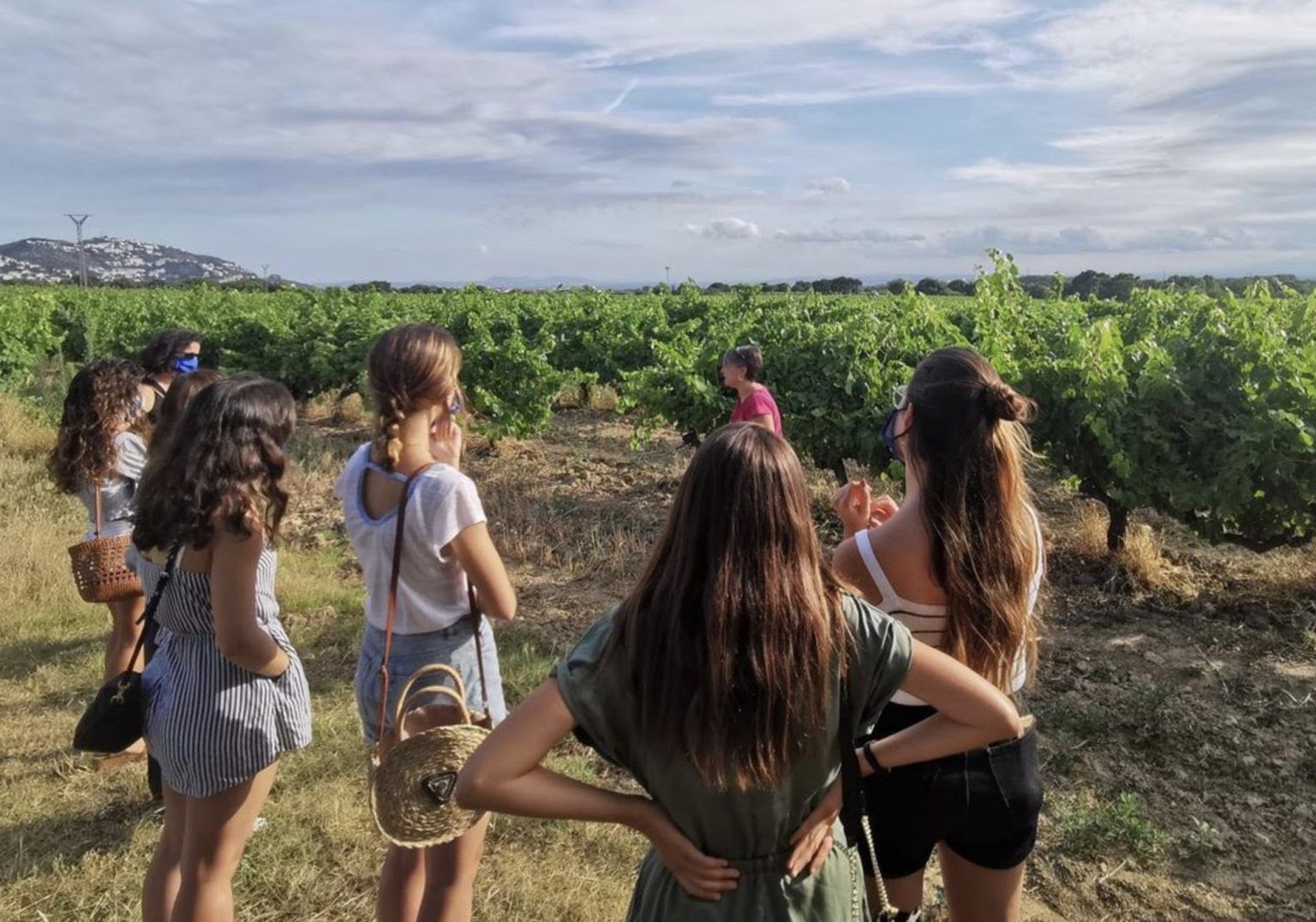 Roses despide el verano con triple brindis enoturista - Gastronomía y Moda