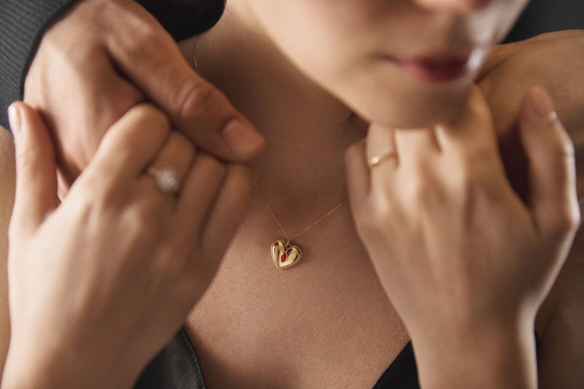 Mumit celebra el amor compartido con una colección de joyas que trasciende el tiempo - Gastromía y Moda