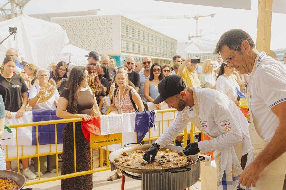 Valencia activa la búsqueda del mejor cocinero o cocinera de paella del mundo 2026 con la World Paella Day CUP Valencia activa la búsqueda del mejor cocinero o cocinera de paella del mundo 2026 con la World Paella Day CUP - Gastronomía y Moda