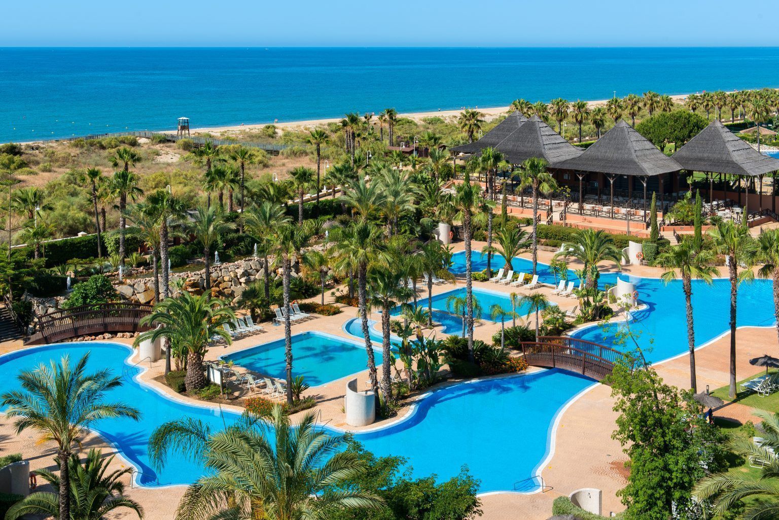 La playa de Islantilla, protagonista del Puerto Antilla Gran Hotel La playa de Islantilla, protagonista del Puerto Antilla Gran Hotel - Gastronomía y Moda