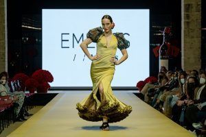 La moda flamenca renace en la Pasarela Flamenca Jerez Tío Pepe - Gastronomía y Moda