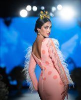 We Love Flamenco X edición, espectacular reencuentro de la moda flamenca con su público. Santana ha presentado su colección ‘Mi Ángel’. Foto: Aníbal González© - Gastronomía y Moda