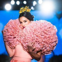 We Love Flamenco X edición, espectacular reencuentro de la moda flamenca con su público. Santana ha presentado su colección ‘Mi Ángel’. Foto: Aníbal González© - Gastronomía y Moda