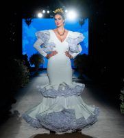 We Love Flamenco X edición, espectacular reencuentro de la moda flamenca con su público. Santana ha presentado su colección ‘Mi Ángel’. Foto: Aníbal González© - Gastronomía y Moda