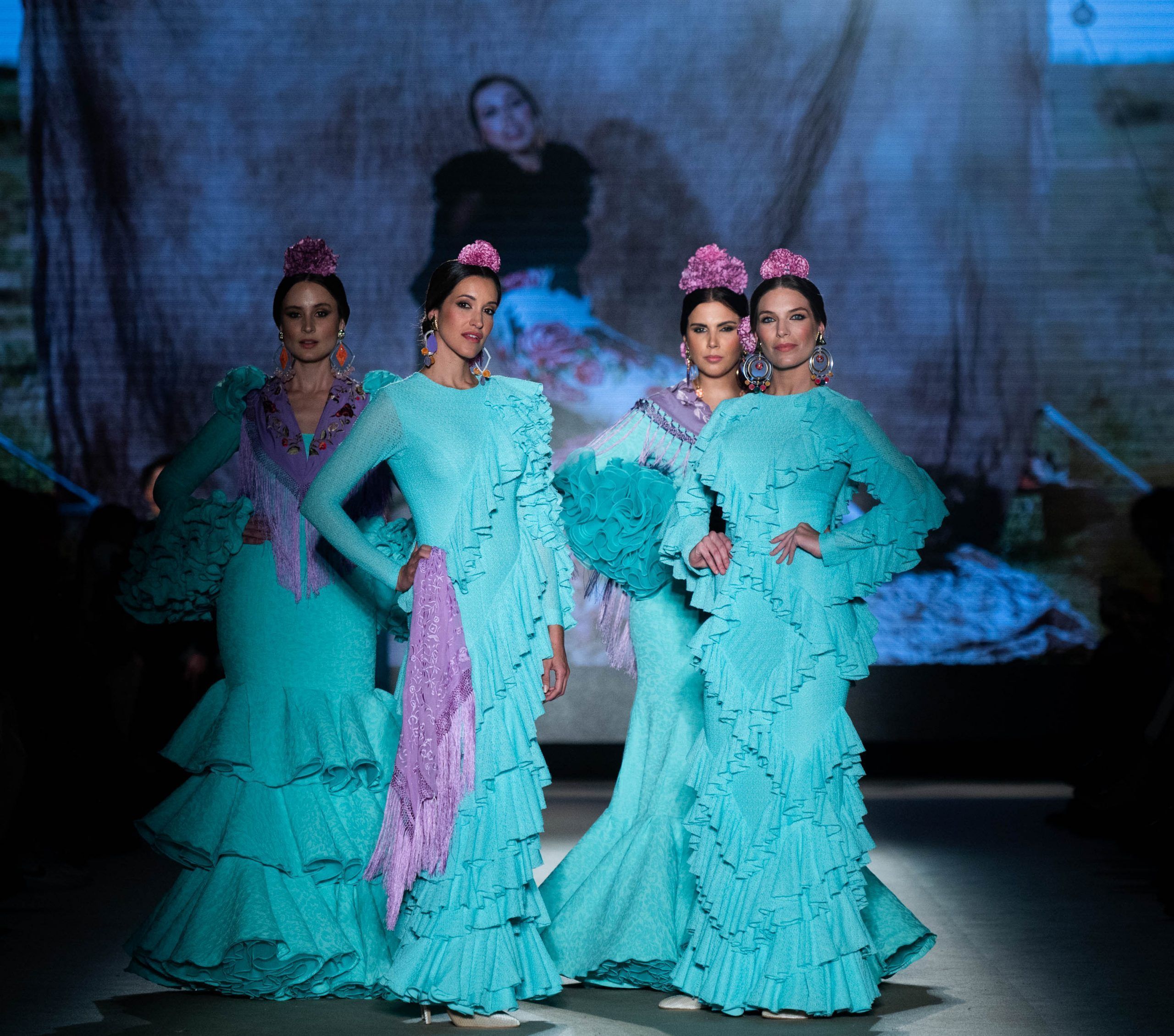 We Love Flamenco X edición, espectacular reencuentro de la moda flamenca con su público. ‘Serendipia’ ha sido la propuesta de Mónica Méndez. Foto: Aníbal González© - Gastronomía y Moda