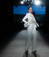 We Love Flamenco X edición, espectacular reencuentro de la moda flamenca con su público. ‘Serendipia’ ha sido la propuesta de Mónica Méndez. Foto: Aníbal González© - Gastronomía y Moda