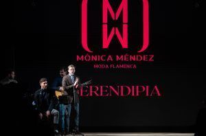 We Love Flamenco X edición, espectacular reencuentro de la moda flamenca con su público. ‘Serendipia’ ha sido la propuesta de Mónica Méndez. Foto: Aníbal González© - Gastronomía y Moda