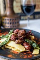 Más de 20 años disfrutando con Mesón Casa Paco - Gastronomía y Moda