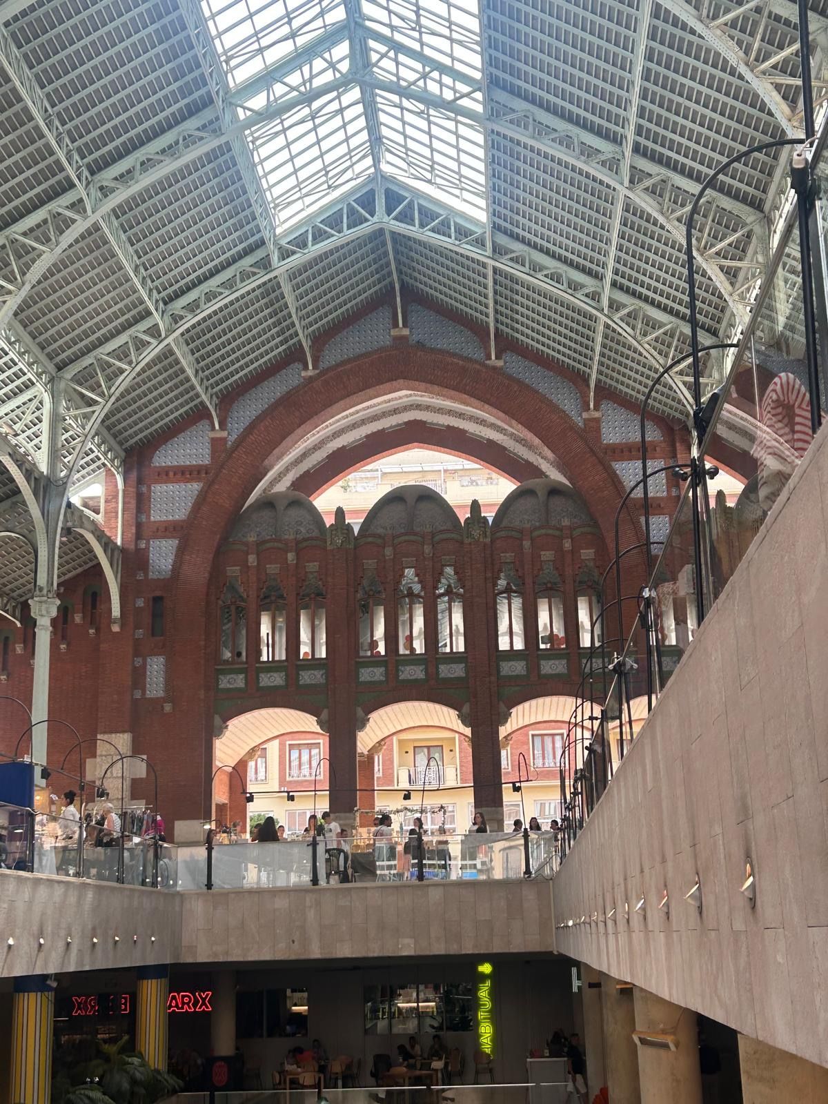 Valencia se saborea en el Mercado de Colón con un plan que mezcla tradición, producto y ambiente - Gastronomía y Moda