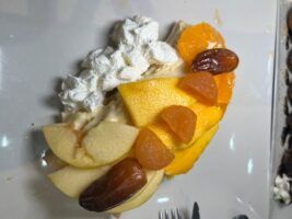 La influencer Lola Martín descubre el restaurante escondido en la Sierra de Aracena y Picos de Aroche que está conquistando a los amantes de la cocina tradicional - Gastronomía y Moda