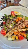 CBbC Cala Bassa en Ibiza: cocina mediterránea de primera calidad en una de las playas más bellas de la isla - Gastronomía y Moda