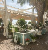 Restaurante Mesón del Puerto en Garrucha, donde te esperan pescados, mariscos y carnes a la brasa del más alto nivel - Gastronomía y Moda