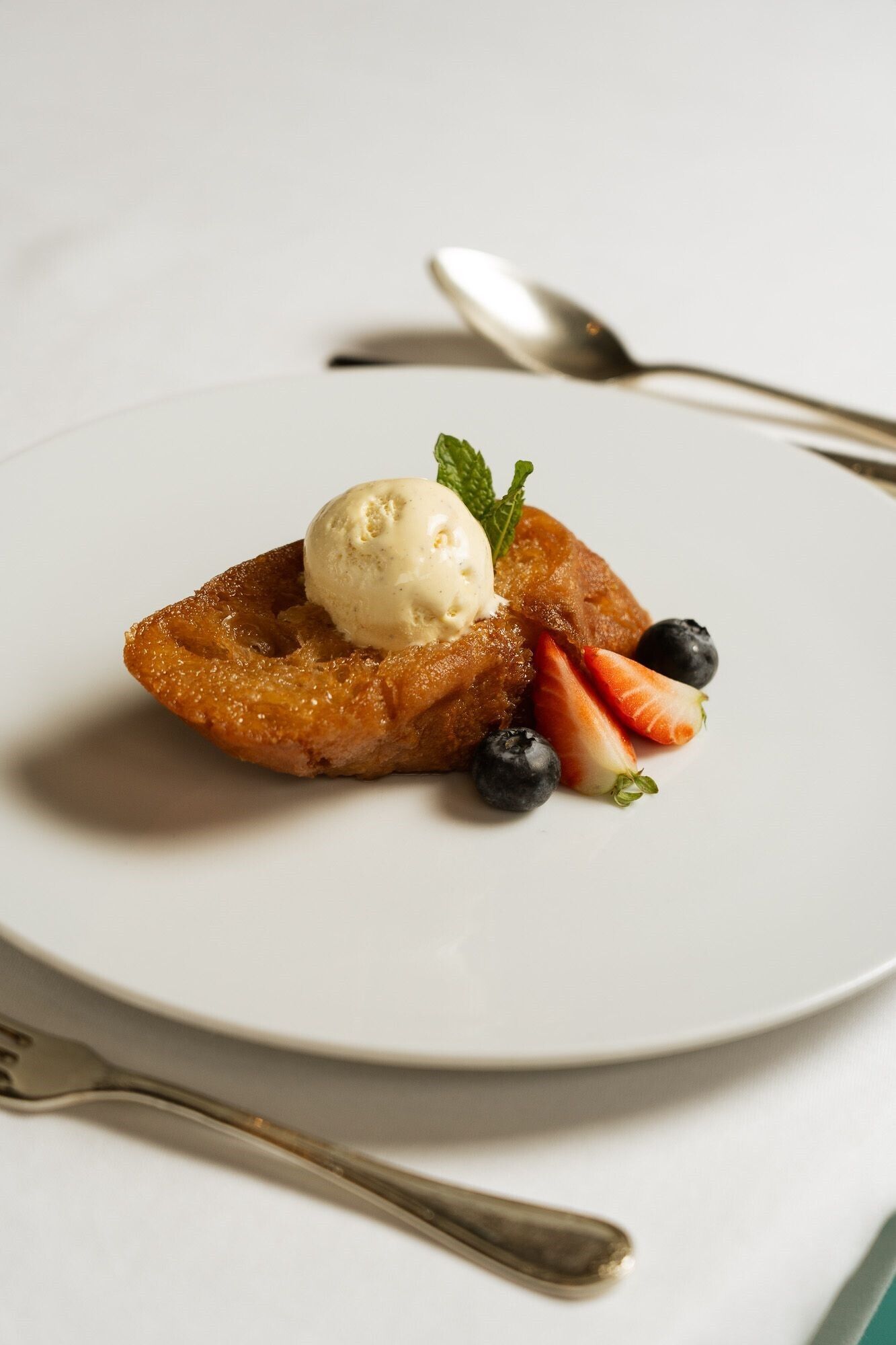 La gastronomía de Cuaresma llega a los fogones del restaurante San Fernando del Alfonso XIII - Gastronomía y Moda