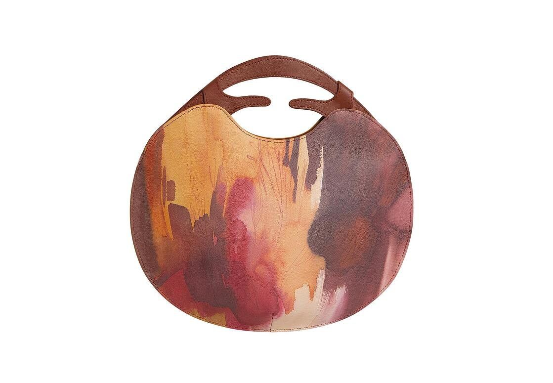 La feminidad se tiñe de acuarelas con los diseños de Araceli García Bags - Gastronomía y Moda