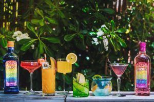 Ginebra Larios presenta sus cócteles Arcoíris para celebrar el Orgullo LGTBIQ+ con 'Espíritu Mediterráneo' - Gastronomía y Moda