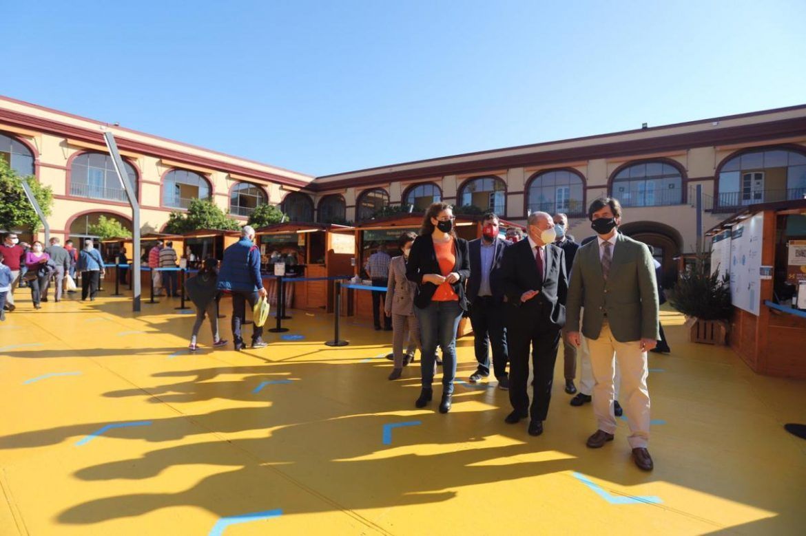 Arranca la primera de las cinco ferias de productos agroalimentarios locales en el patio de la Diputación de Sevilla Arranca la primera de las cinco ferias de productos agroalimentarios locales en el patio de la Diputación de Sevilla - Gastronomía y Moda