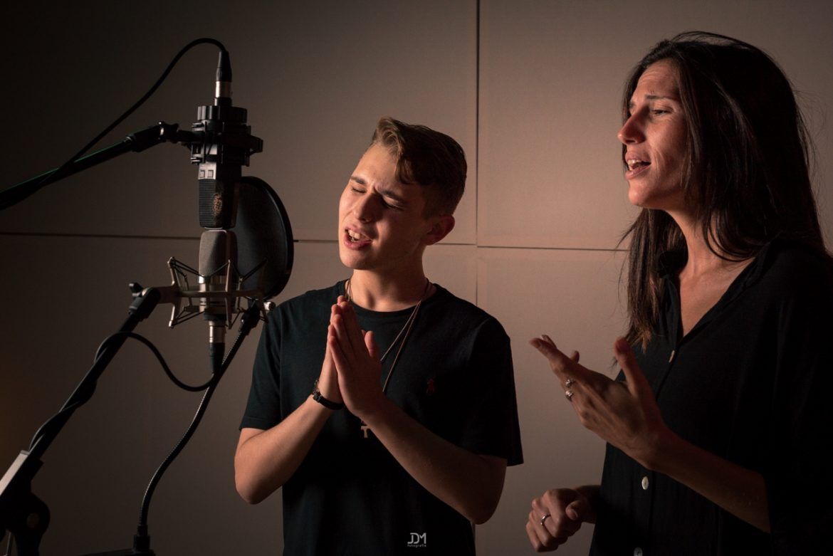 Javier Naranjo y Mar Rodríguez presentan su versión de “Eso”, de Alejandro Sanz - Gastronomía y Moda