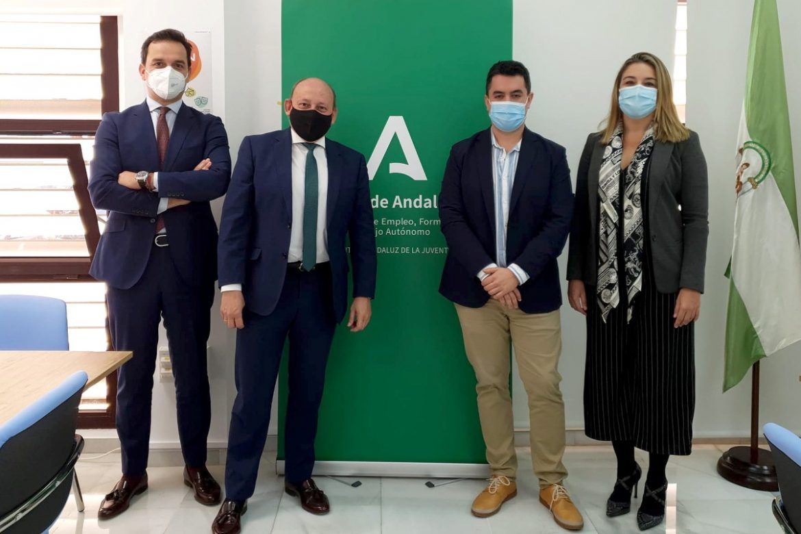 El Instituto Andaluz de la Juventud y la Escuela de Negocios ENSDM firman convenio de colaboración - Gastronomía y Moda