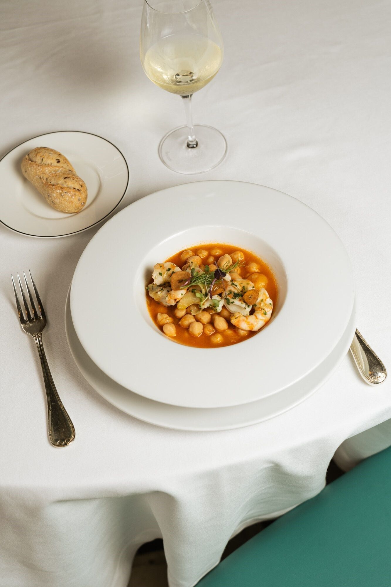 La gastronomía de Cuaresma llega a los fogones del restaurante San Fernando del Alfonso XIII - Gastronomía y Moda