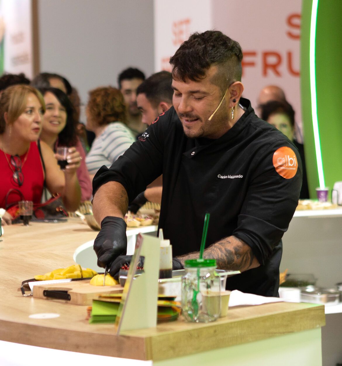 Carlos Maldonado propone tres recetas con mango para disfrutar de la temporada: tacos, pollo al curry y un postre japonés - Gastronomía y Moda