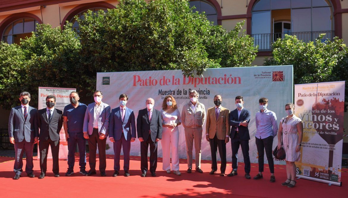 Los vinos y licores sevillanos, protagonistas, en el Patio de la Diputación de Sevilla - Gastronomía y Moda