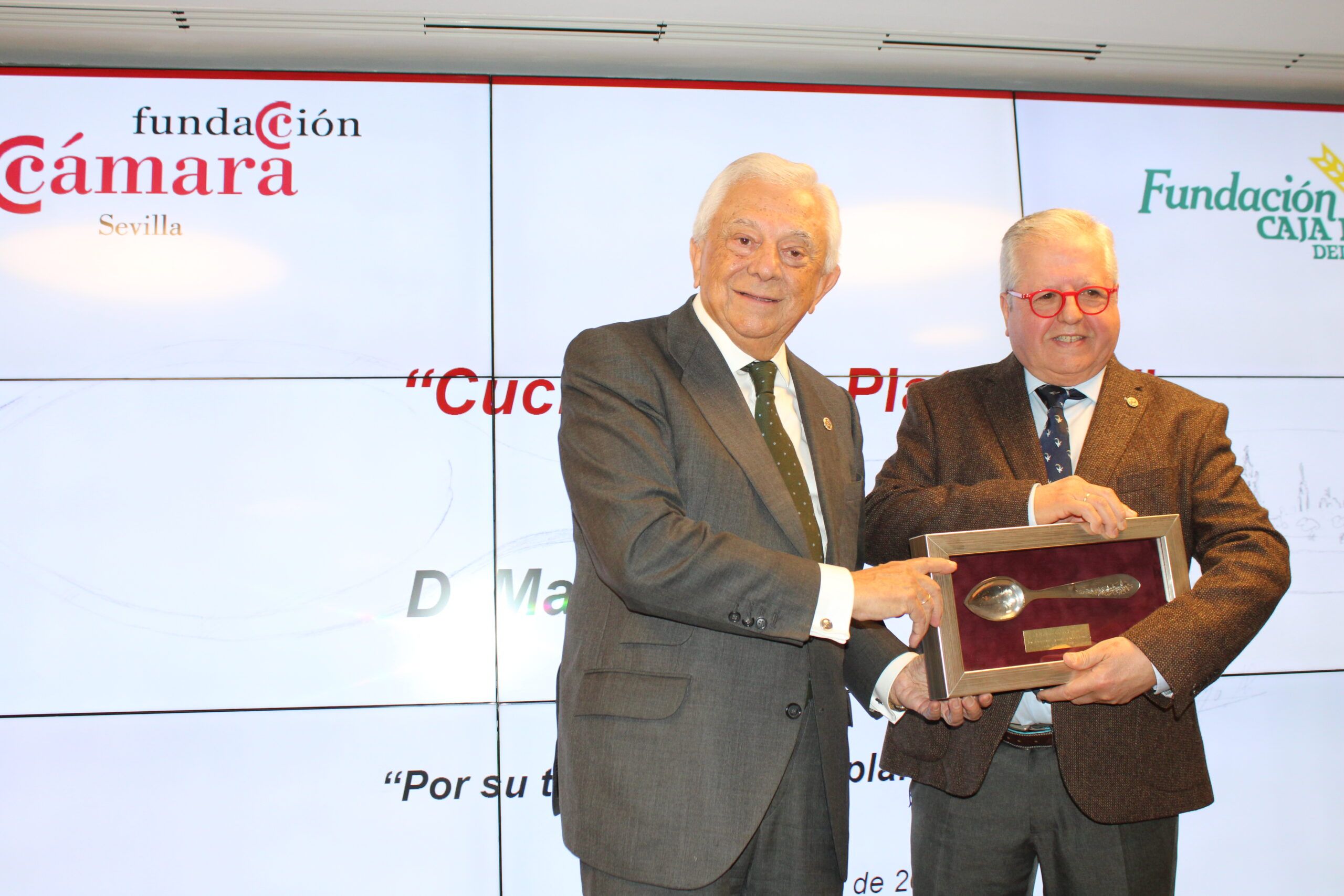 Mariano García Romero recibe el Cucharón de Plata 2026 por una vida dedicada a la hostelería - Gastronomía y Moda