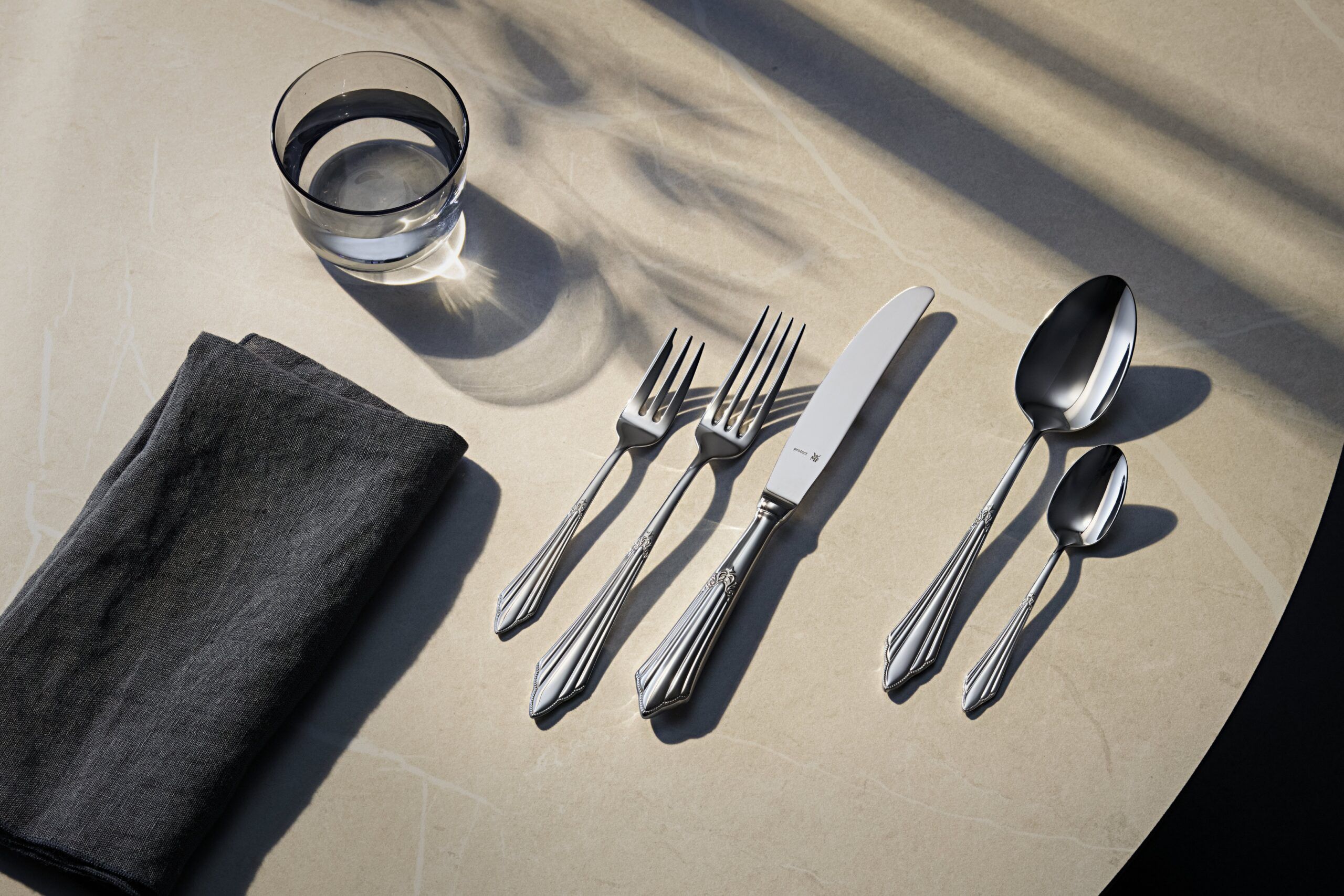 La cubertería Fächer de WMF regresa como icono de elegancia atemporal en la mesa - Gastronomía y Moda