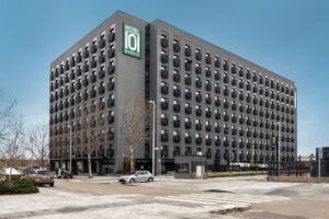 El nuevo hotel gigante que revoluciona Madrid con 680 habitaciones y un restaurante de alta gastronomía - Gastronomía y Moda