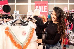 Las mayores ofertas y descuentos outlet llegan a Stock! Feria Outlet Madrid - Gastronomía y Moda