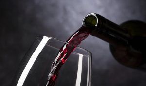 Los taninos, compuestos saludables del vino tinto y las semillas de uva para combatir el envejecimiento - Gastronomía y Moda