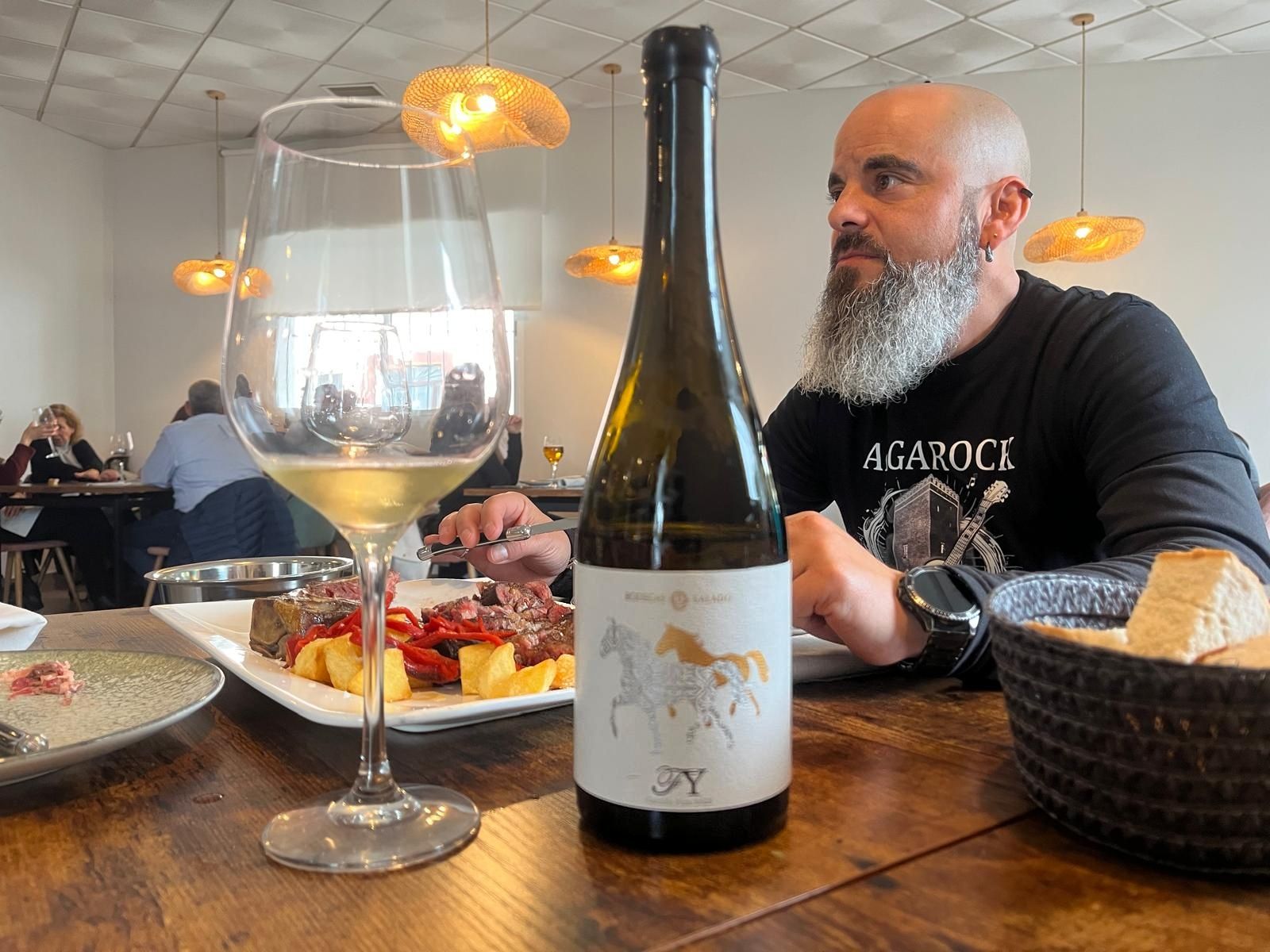 El restaurante Oído Cocina rinde homenaje a las mujeres con “Vinos que cuentan historias, mujeres que las escriben” - Gastronomía y Moda