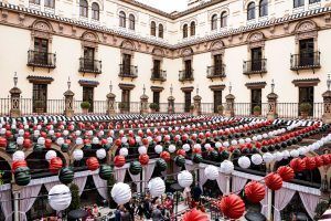 El Hotel Alfonso XIII monta su particular caseta de la Feria de Abril de Sevilla - Gastronomía y Moda
