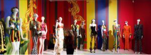 Muy recomendada. Espectacular exposición homenaje a Gianni Versace en la Fundación Unicaja - Gastronomía y Moda