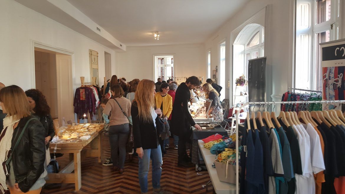 Todo listo ante una nueva edición del ‘Mercado del Encanto’ Todo listo ante una nueva edición del 'Mercado del Encanto' - Gastronomía y Moda