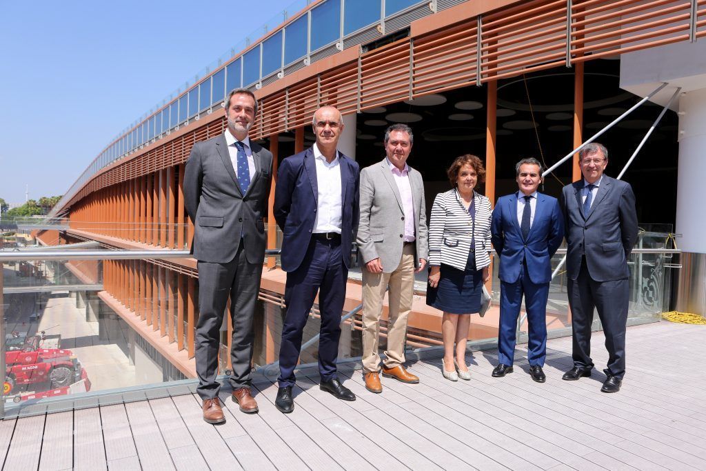 El Alcalde de Sevilla visita el Centro Comercial TORRE SEVILLA