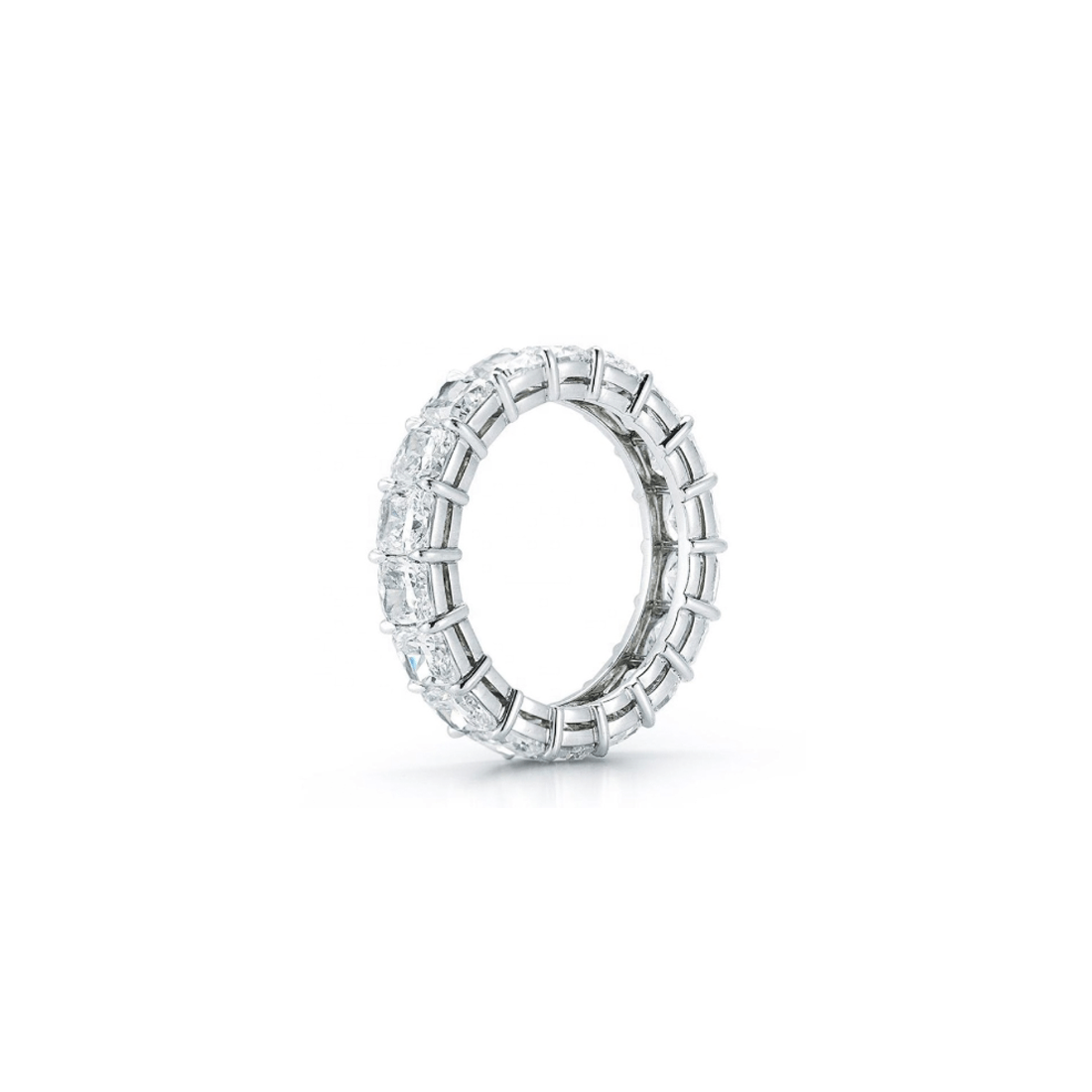 Luce anillo con 'pedrusco' Dlujo Jewel sin necesidad de dejarte el sueldo - Gastronomía y Moda
