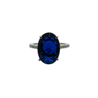 Luce anillo con 'pedrusco' Dlujo Jewel sin necesidad de dejarte el sueldo - Gastronomía y Moda