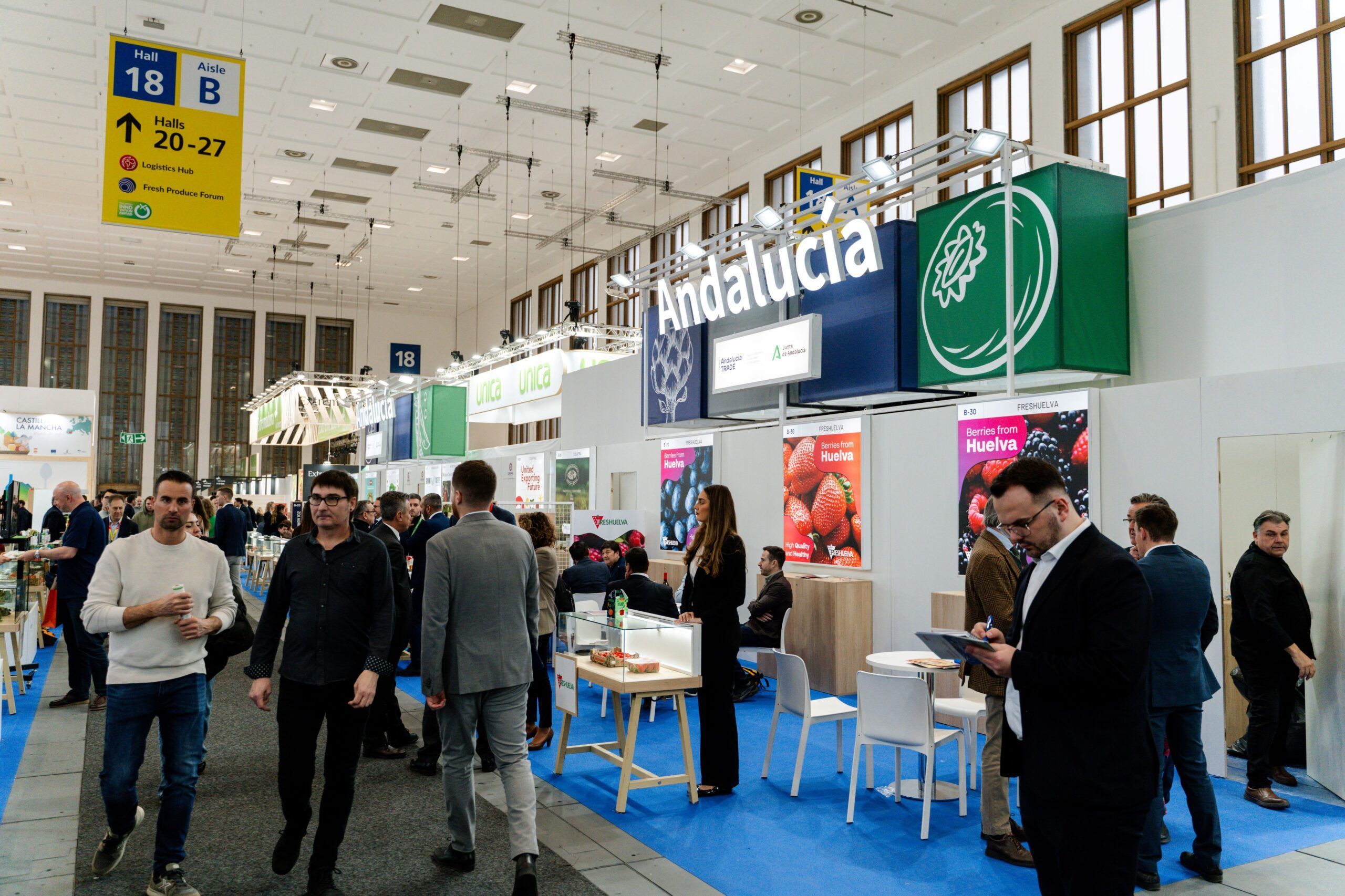Andalucía refuerza su liderazgo hortofrutícola en Fruit Logistica y consolida su peso en el mercado europeo - Gastronomía y Moda