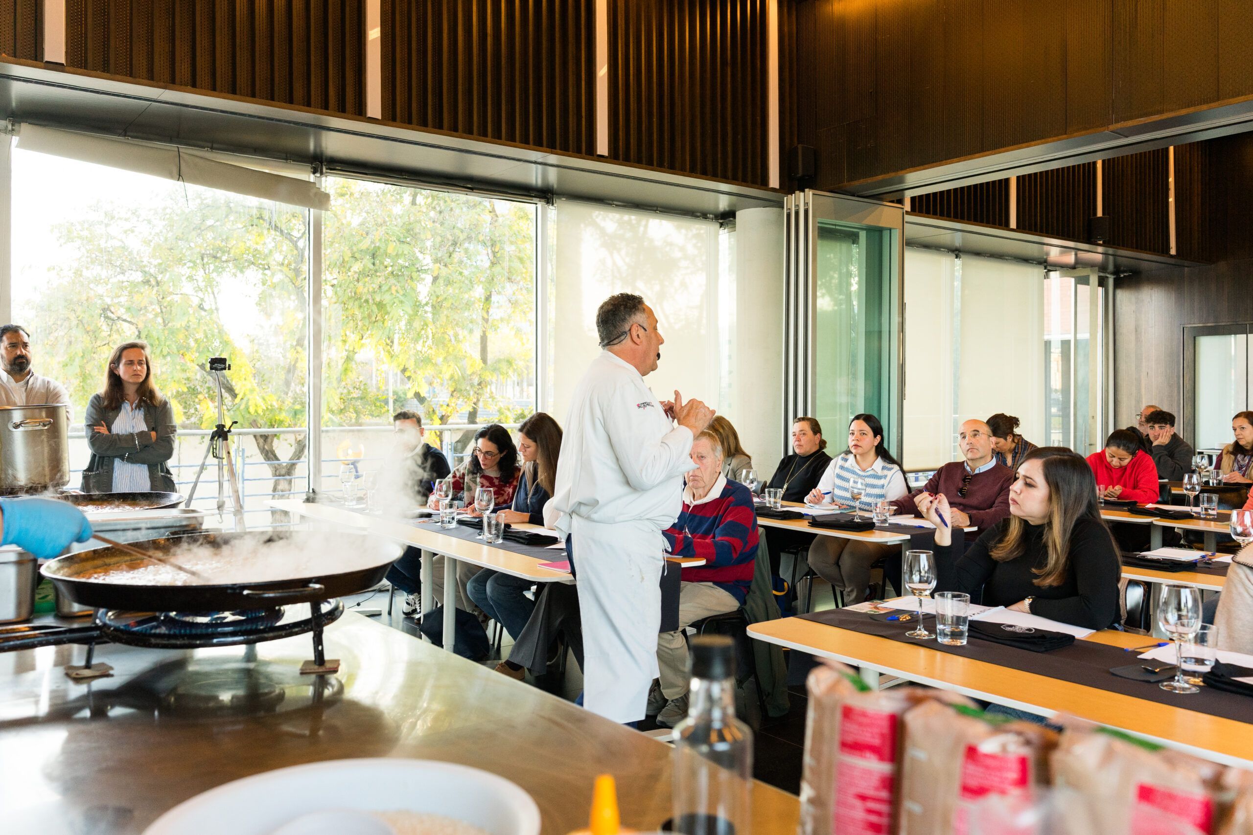 El Seminario del Arroz de la Escuela de Hostelería de Sevilla vuelve como cita imprescindible para los amantes de la cocina - Gastronomía y Moda
