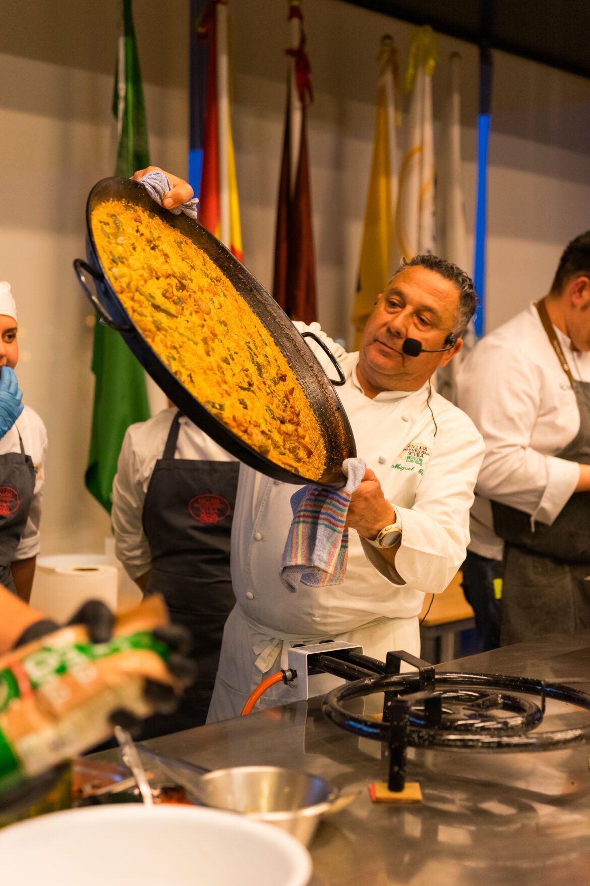 El Seminario del Arroz de la Escuela de Hostelería de Sevilla vuelve como cita imprescindible para los amantes de la cocina El Seminario del Arroz de la Escuela de Hostelería de Sevilla vuelve como cita imprescindible para los amantes de la cocina - Gastronomía y Moda