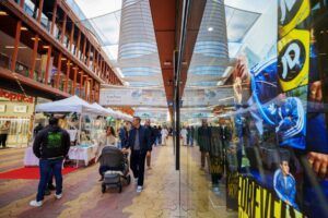 TORRE SEVILLA se convierte en el gran plan del invierno con un Pop-Up Market de moda, artesanía y música en directo - Gastronomía y Moda