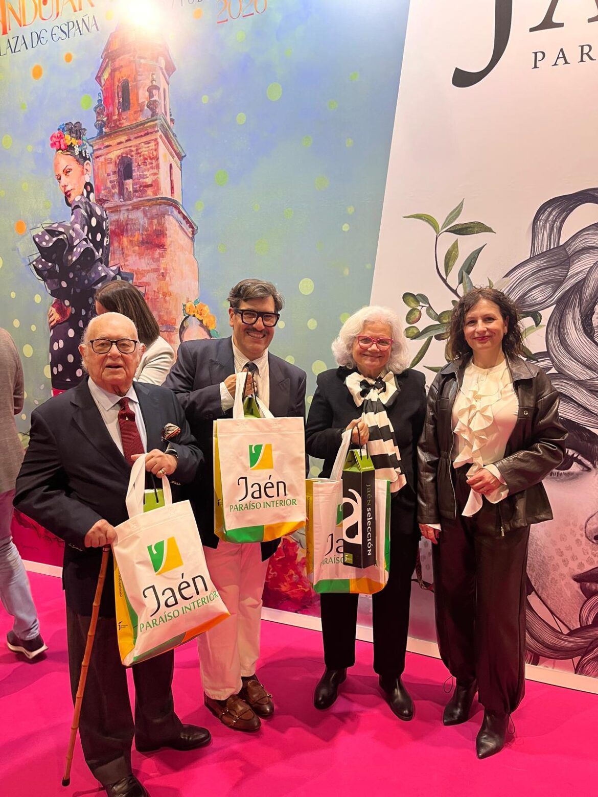 Jaén refuerza su presencia en SIMOF Sevilla con el talento de la moda flamenca jiennense - Gastronomía y Moda