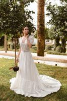 El Secreto: un editorial con diseños lisos y transformables para invitadas y novias - Gastronomía y Moda