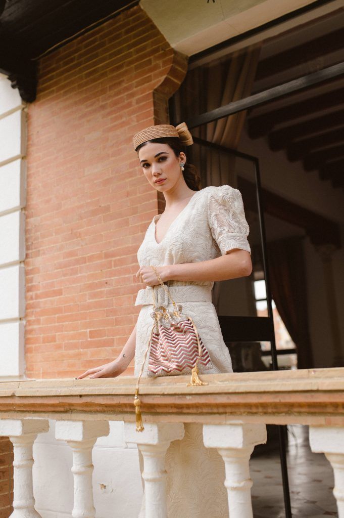 Tendencias ante las citas destacadas: diseños lisos y transformables para invitadas y novias - Gastronomía y Moda