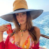 Charms: la tendencia que arrasa en pasarelas, series y (ahora también) en Instagram - Gastronomía y Moda