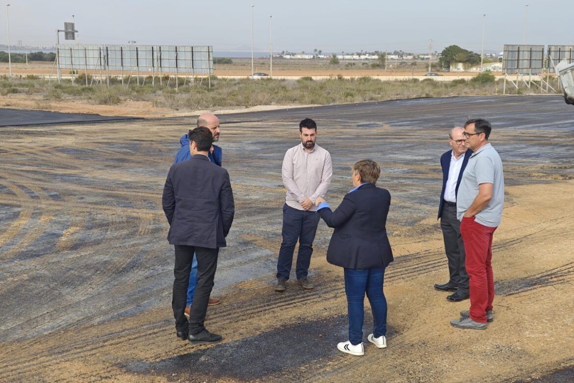 7.600 metros cuadrados en viales y parcelas públicas para los 196 puestos que integran el Mercadillo de Cabo de Palos - Gastronomía y Moda