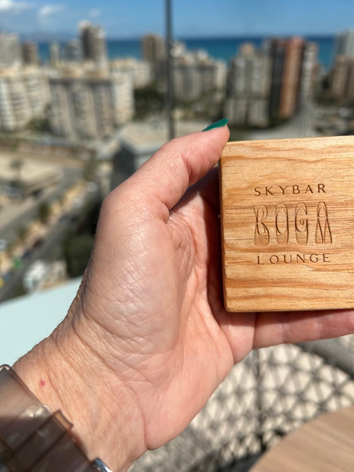 Boga Sky Lounge, el rooftop del Hotel Port Alicante City & Beach donde vivirás momentos inolvidables - Gastronomía y Moda